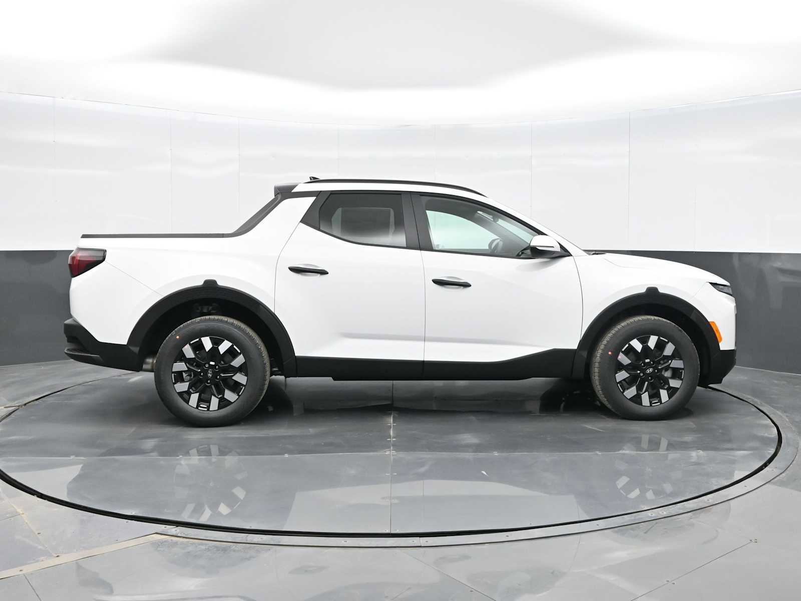 Certified 2025 Hyundai Santa Cruz SEL AWD/4WD image 9