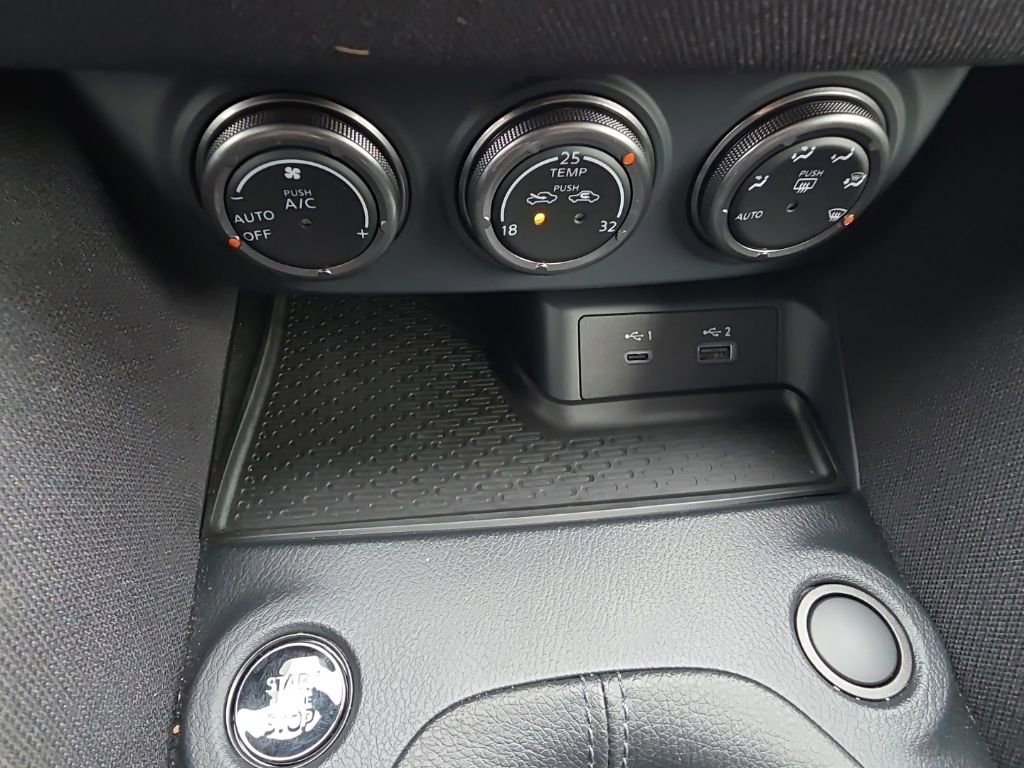 Used 2024 Nissan Z Sport image 25