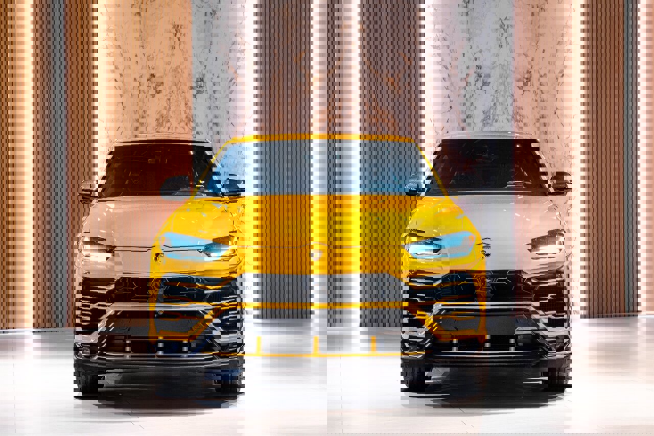 Used 2022 Lamborghini Urus image 2