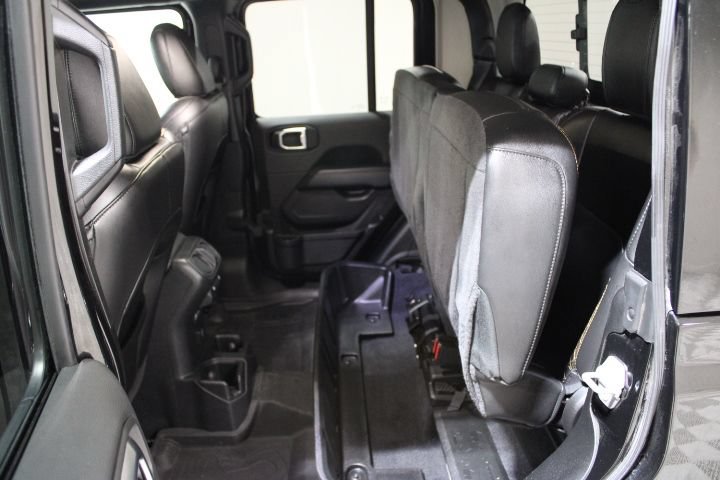 Used 2023 Jeep Gladiator Overland AWD/4WD image 51
