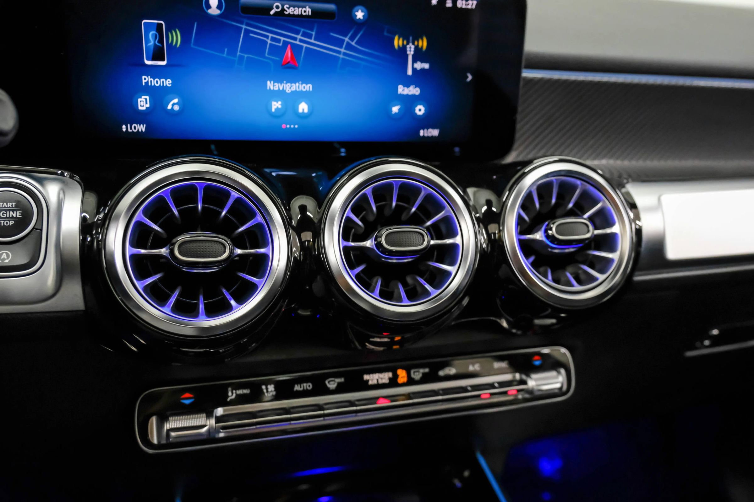 Used 2024 Mercedes-Benz GLB 35 AMG 4MATIC image 26