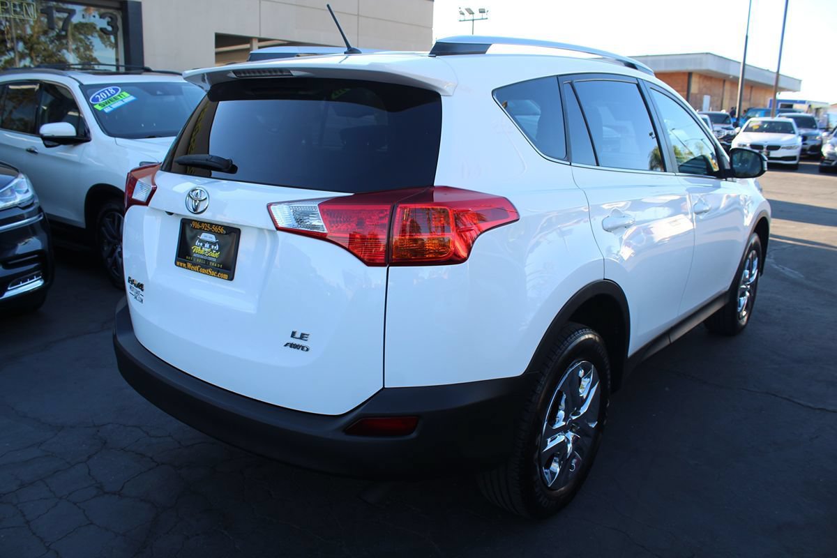 Used 2013 Toyota RAV4 LE AWD/4WD image 7