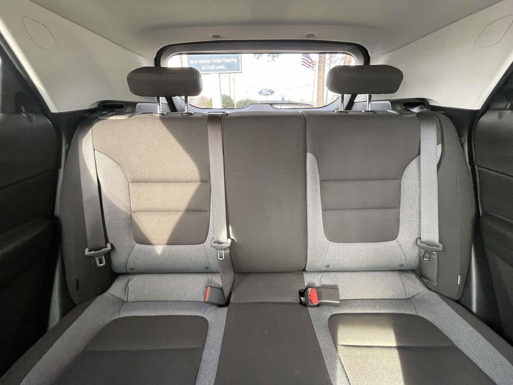 Used 2025 Chevrolet TrailBlazer LT image 31