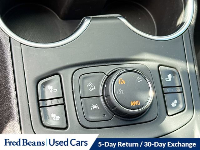 Used 2022 GMC Terrain SLT image 22