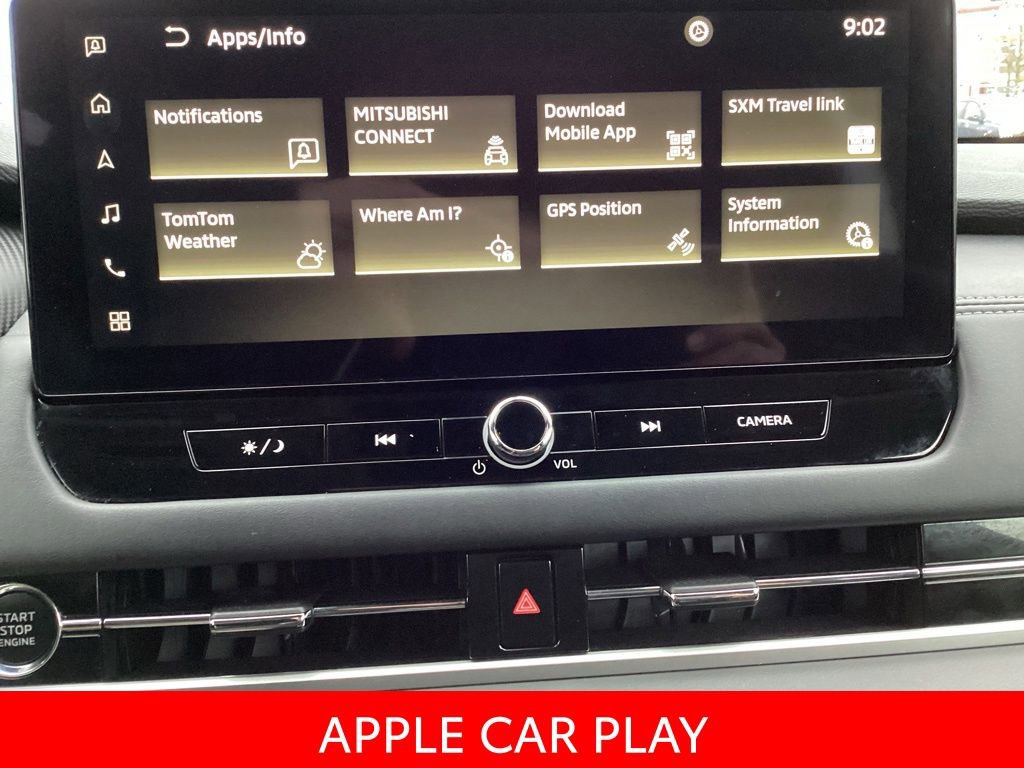 Used 2025 Mitsubishi Outlander AWD image 3