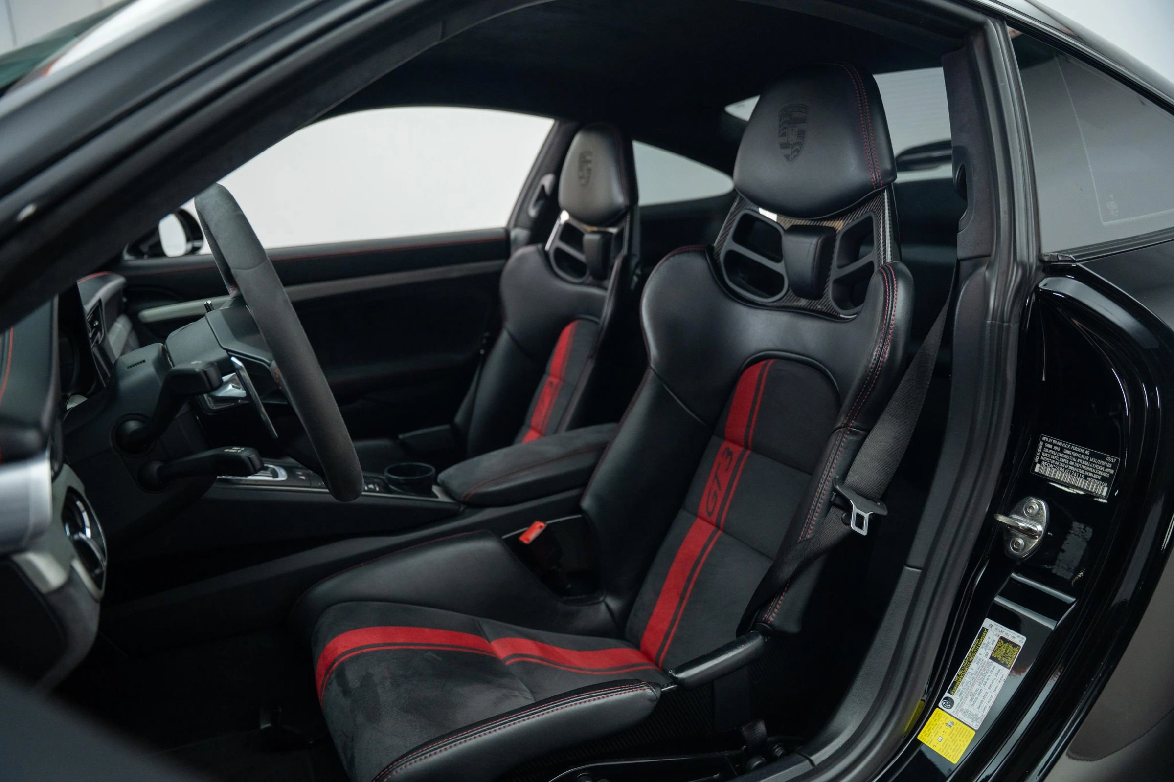 Used 2018 Porsche 911 GT3 image 3