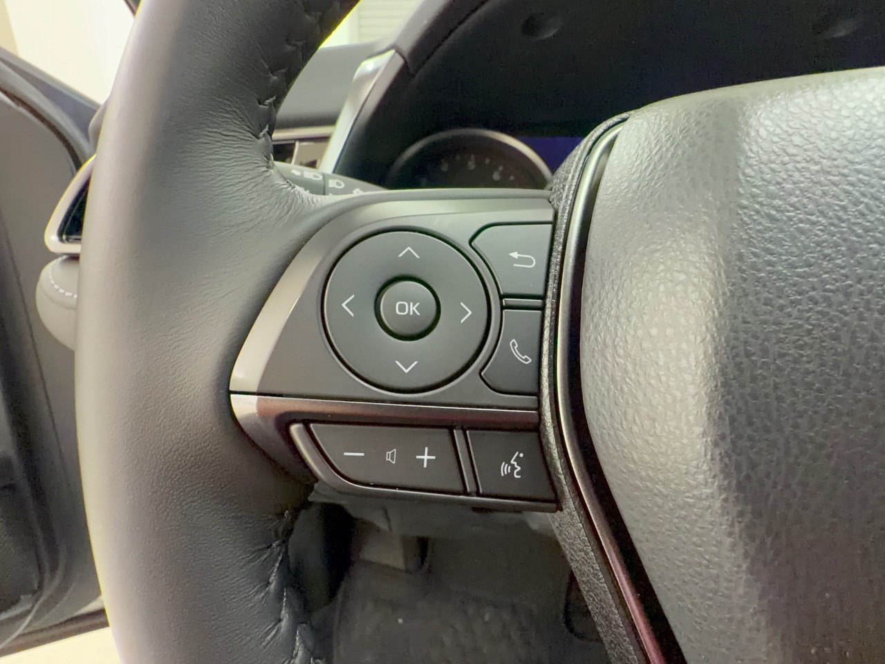 Used 2024 Toyota Camry XSE FWD image 18
