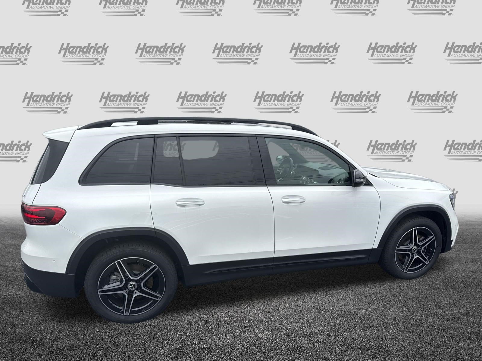 Certified 2025 Mercedes-Benz GLB 250 4MATIC image 11
