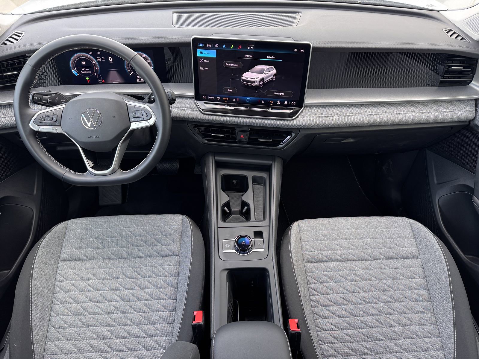 New 2025 Volkswagen Tiguan S image 10