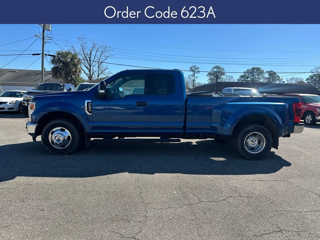 Used 2022 Ford F350 XLT w/ XLT Value Package image 2