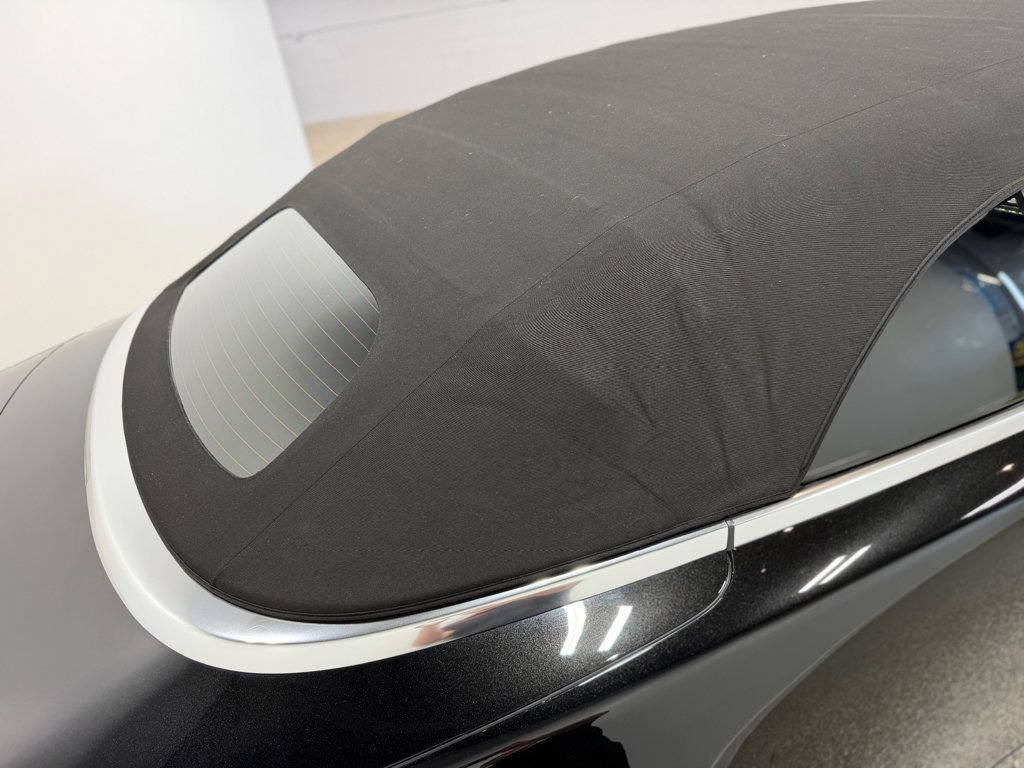 Used 2019 Rolls-Royce Dawn RWD image 8