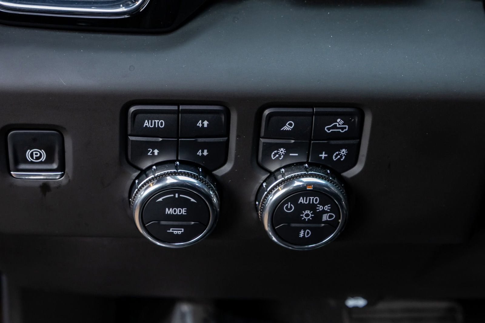 Used 2025 GMC Sierra 1500 Denali AWD/4WD image 22