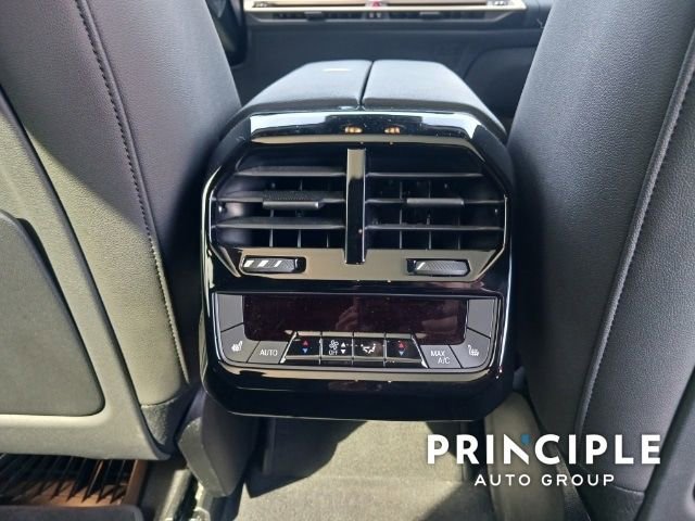 New 2023 BMW iX xDrive50 w/ Premium Package image 13