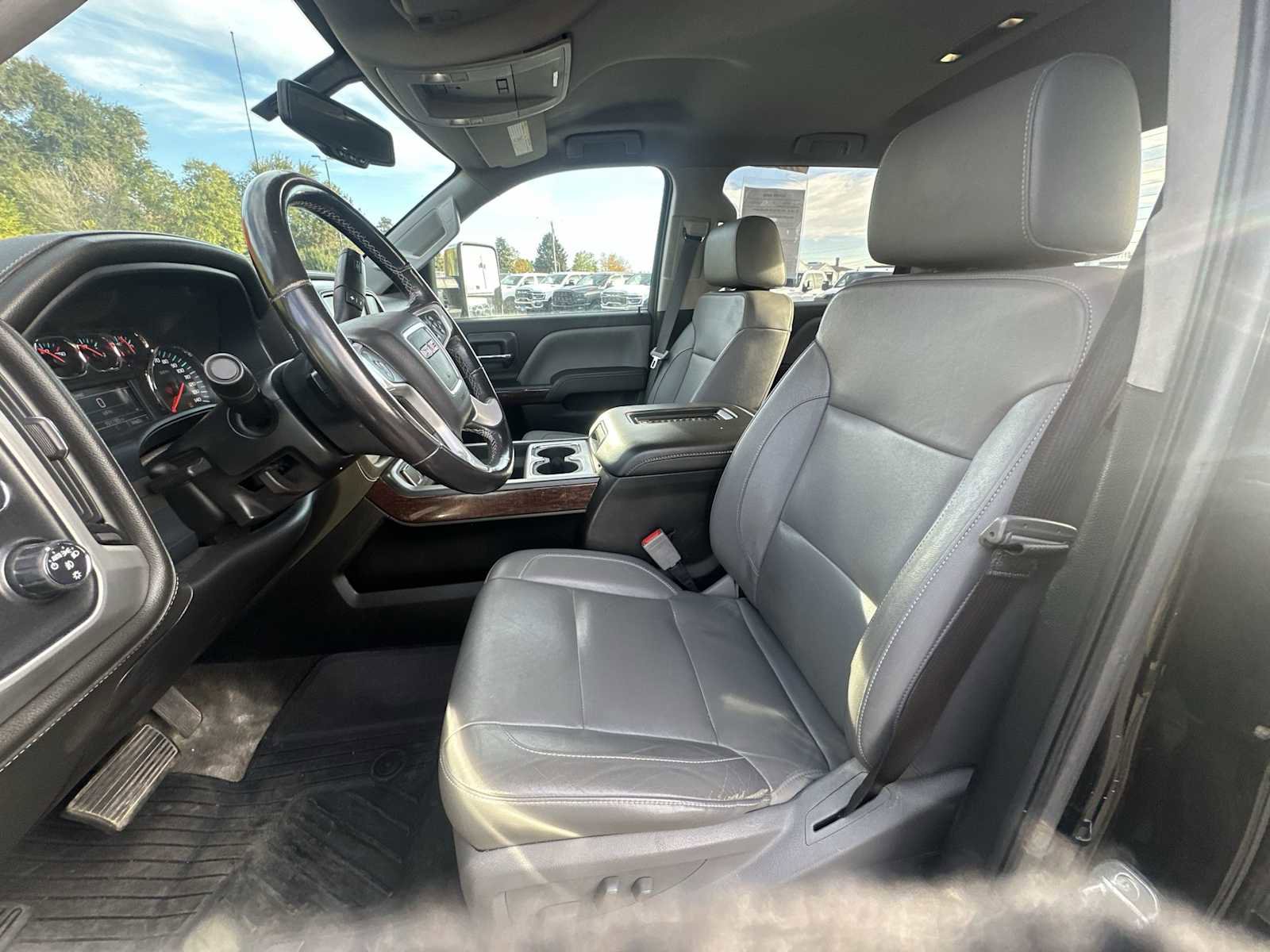 Used 2018 GMC Sierra 2500 SLT image 13