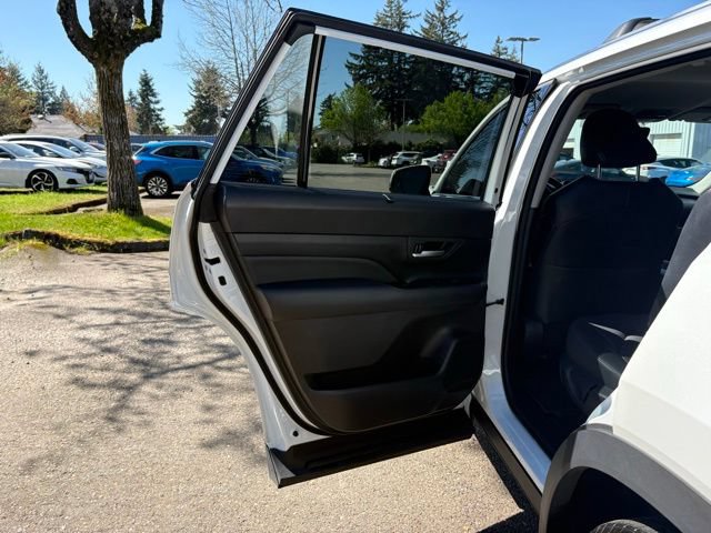 Used 2024 Toyota Grand Highlander AWD image 12