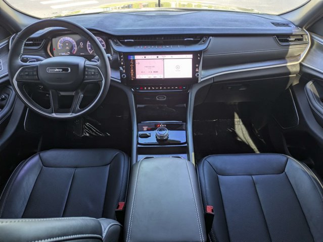 Used 2026 Jeep Grand Cherokee Limited AWD/4WD image 16