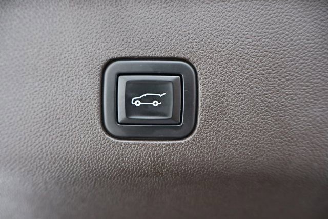 Used 2021 Chevrolet Tahoe LT w/ Luxury Package image 36