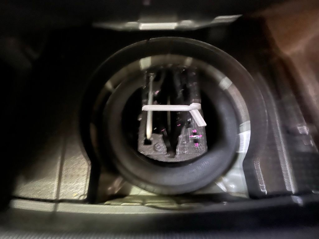 Certified 2020 Volkswagen Passat 2.0T SE w/ Sunroof Package image 30