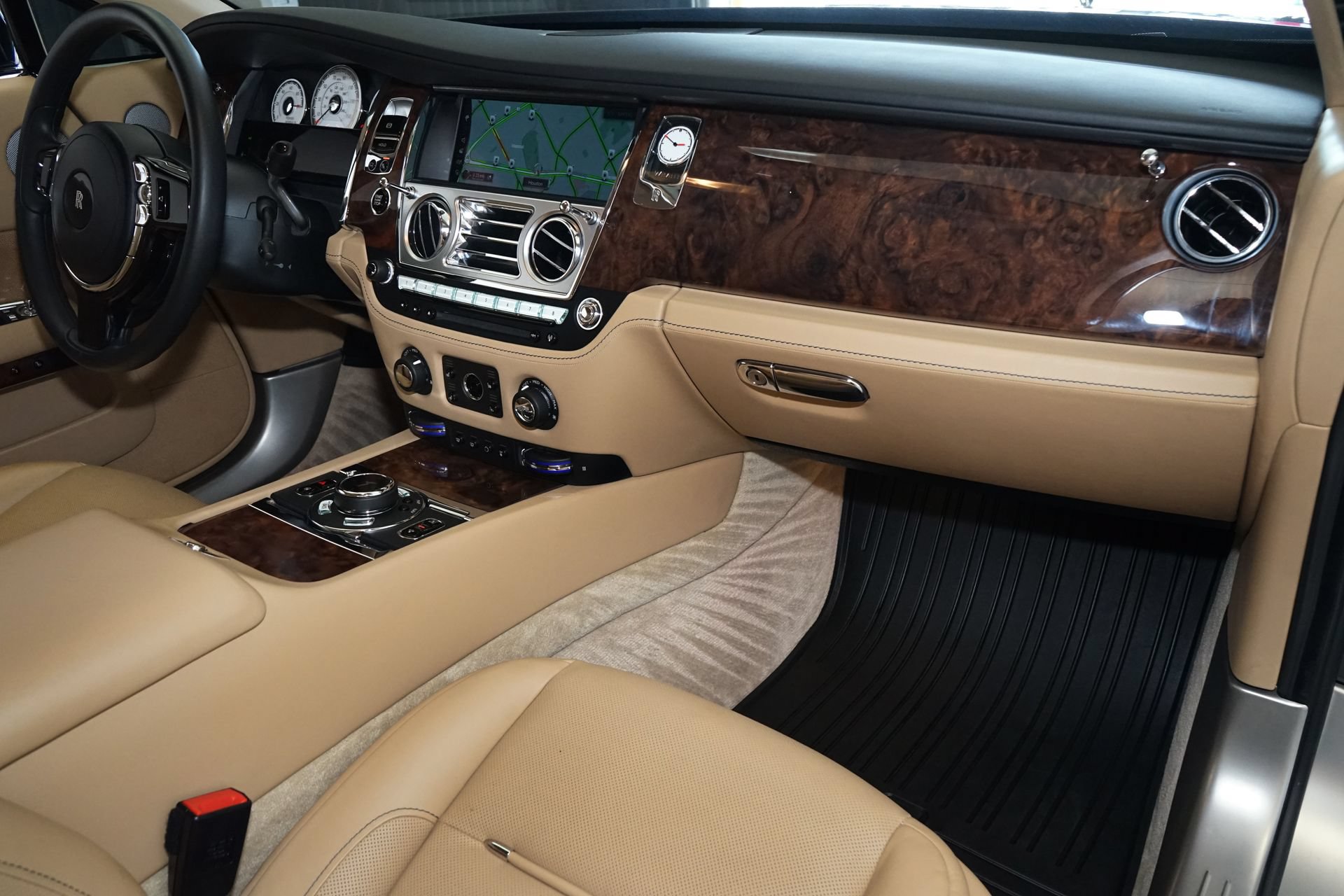 Used 2019 Rolls-Royce Wraith RWD image 12