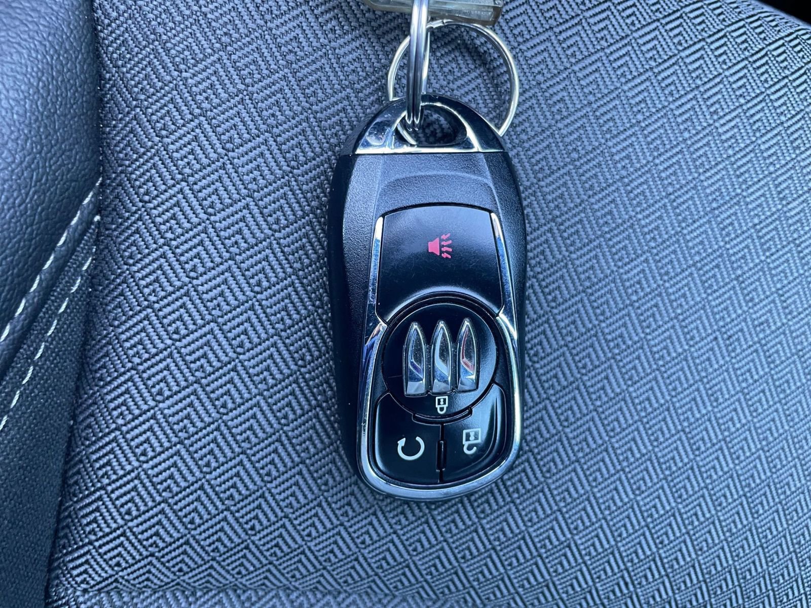 Used 2025 Buick Encore GX Preferred image 18