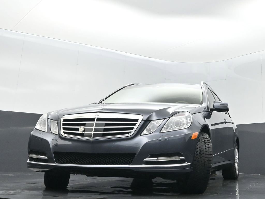 Used 2011 Mercedes-Benz E 350 4MATIC Wagon image 30