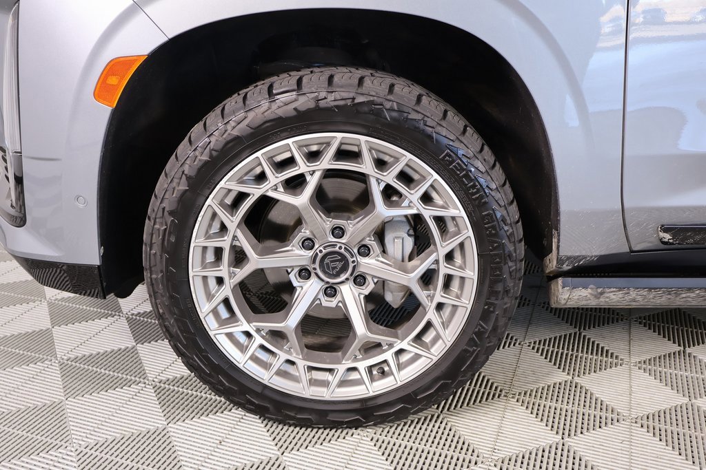 Used 2023 Cadillac Escalade Premium Luxury Platinum w/ LPO, Floor Liner Package image 20