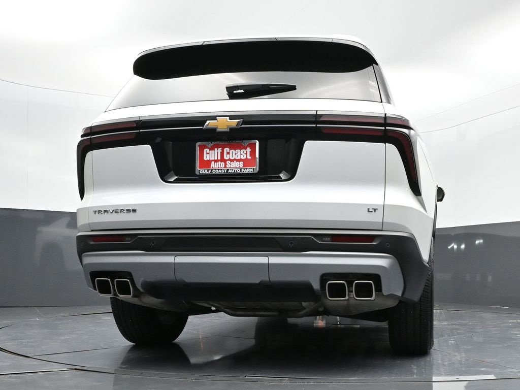 Used 2024 Chevrolet Traverse LT image 33