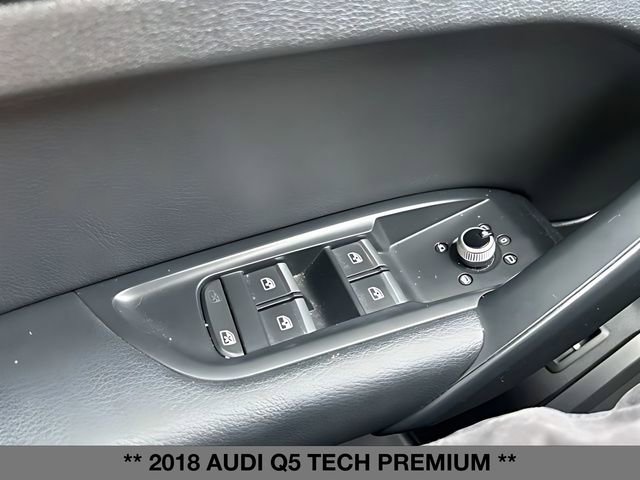 Used 2018 Audi Q5 2.0T Premium AWD/4WD image 32