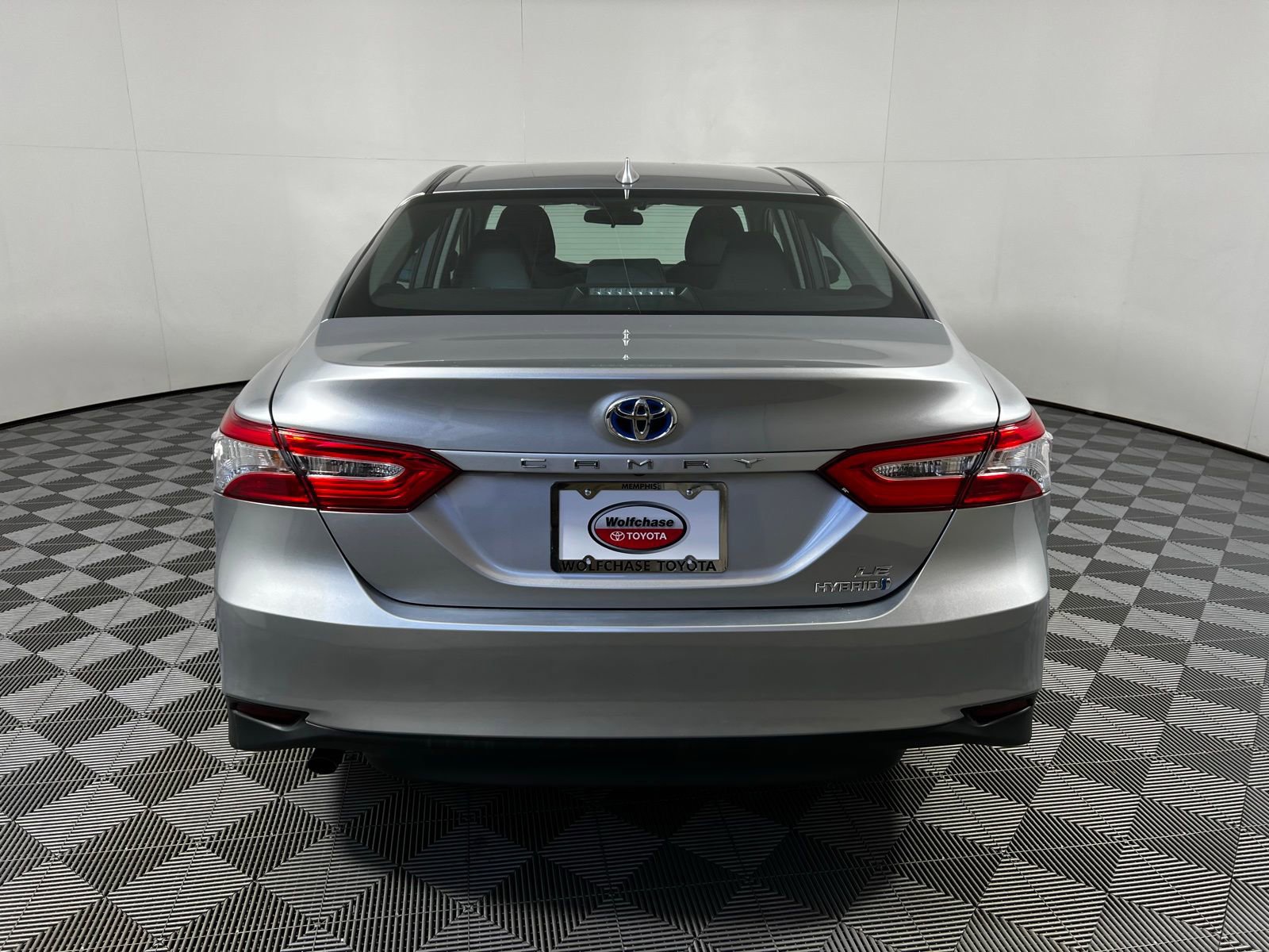 Certified 2020 Toyota Camry LE image 6