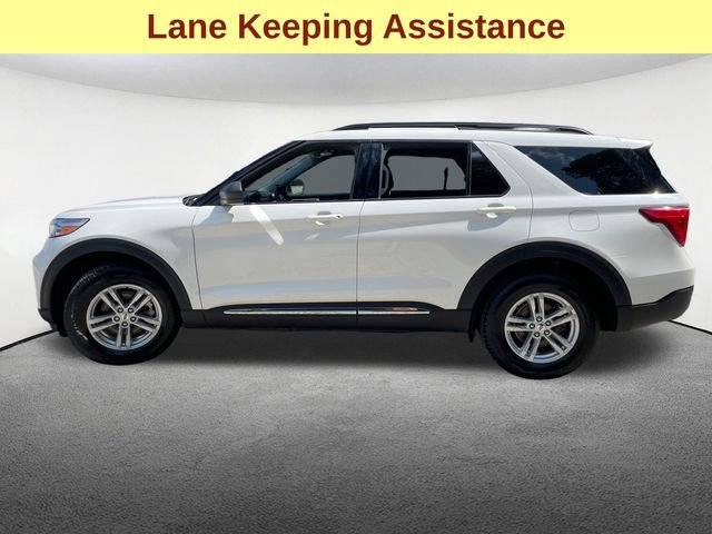 Used 2022 Ford Explorer XLT w/ Equipment Group 202A AWD/4WD image 6
