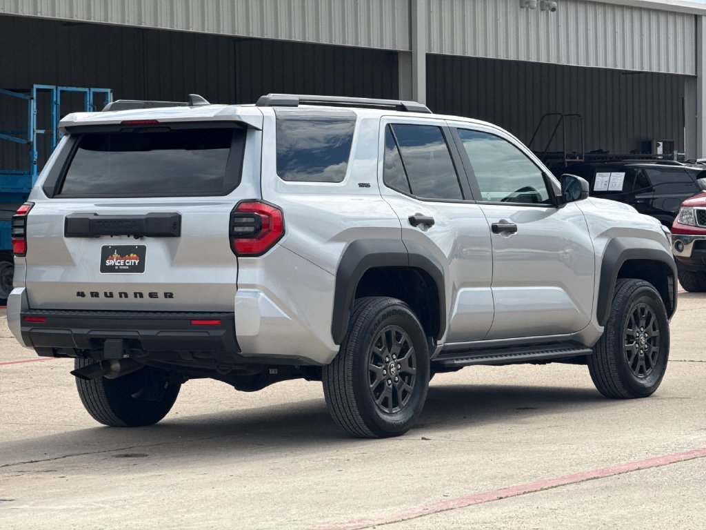 Used 2025 Toyota 4Runner SR5 AWD/4WD image 6