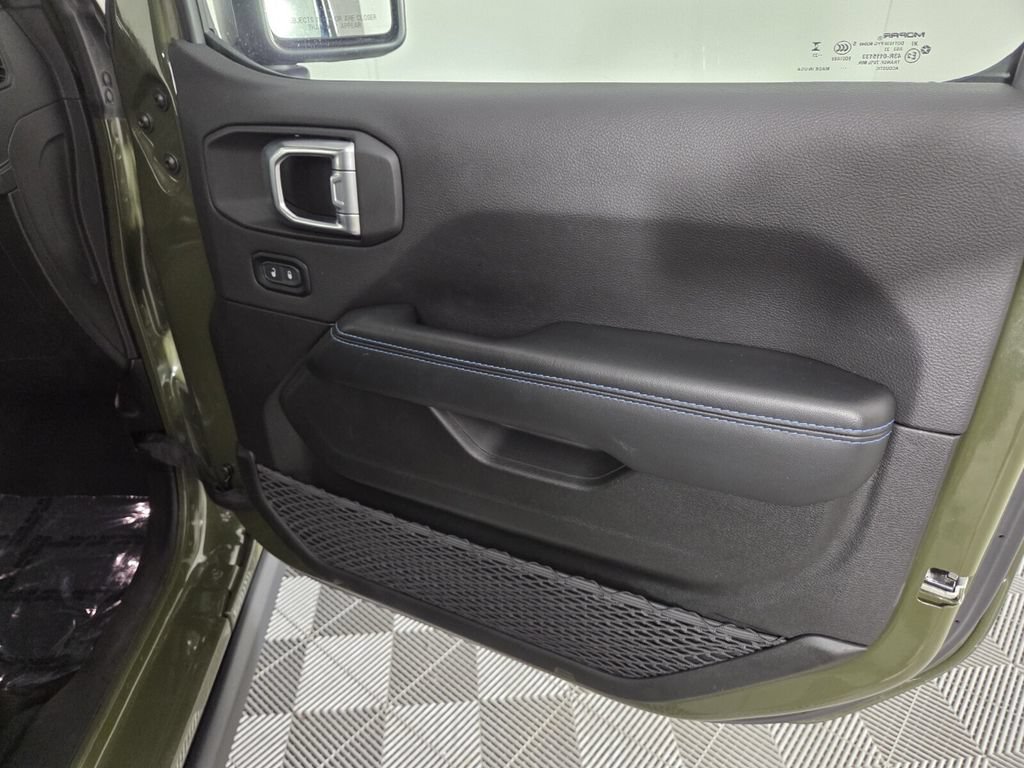 Used 2024 Jeep Wrangler Unlimited Rubicon 4xe AWD/4WD image 48