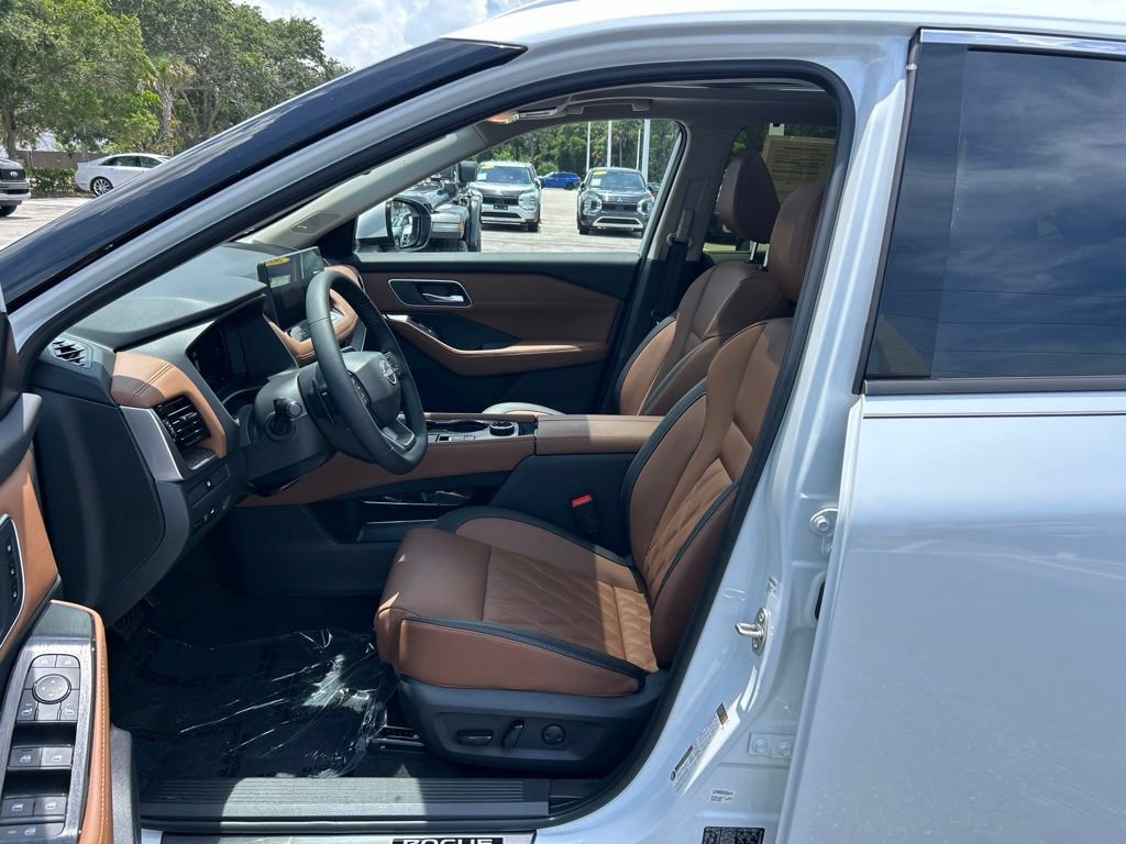 Used 2026 Nissan Rogue Platinum AWD/4WD image 16