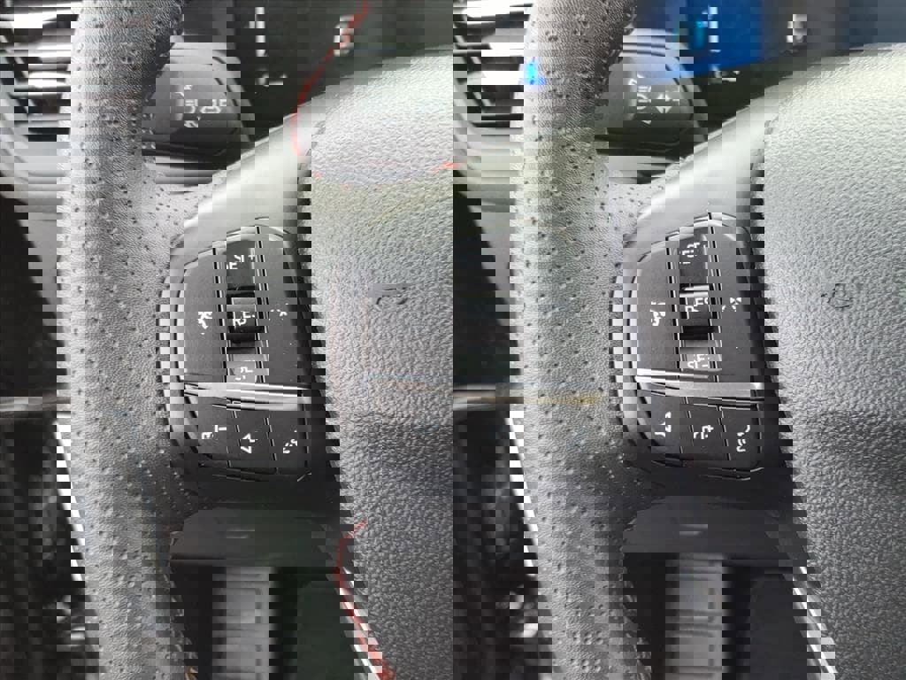 Certified 2025 Ford Escape ST-Line image 19