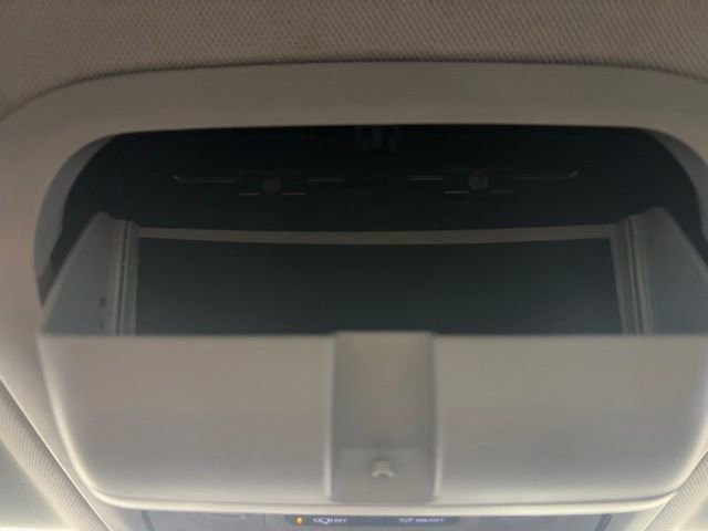Used 2020 Buick Enclave Essence image 39