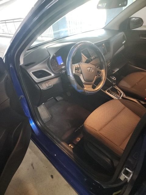 Used 2020 Hyundai Accent SE image 6