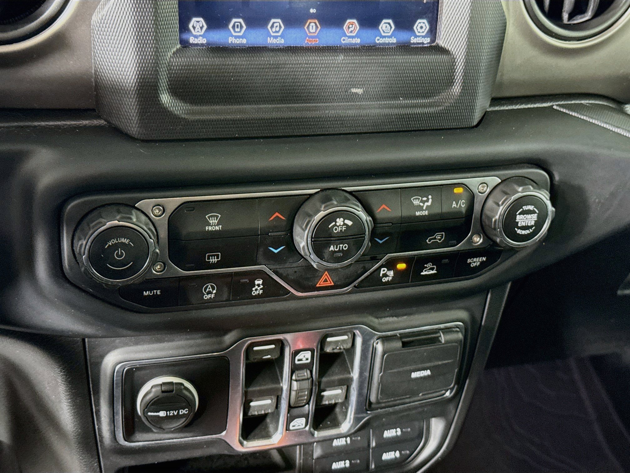 Used 2021 Jeep Wrangler Unlimited Sport AWD/4WD image 19