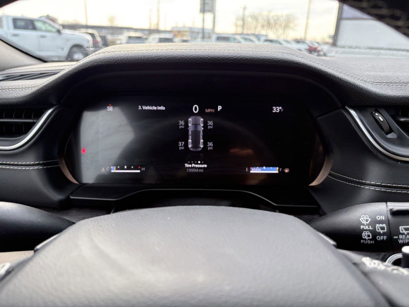 Used 2024 Jeep Grand Cherokee Limited w/ Luxury Tech Group II image 19