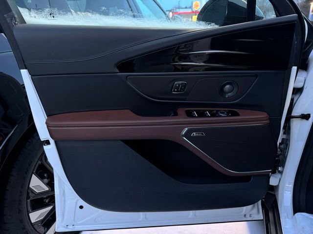 New 2026 Lincoln Nautilus Reserve w/ Jet Appearance Package image 13