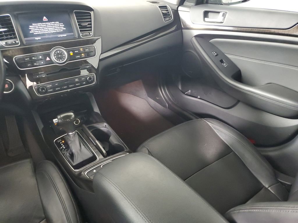 Used 2014 Kia Cadenza Premium w/ Luxury Package FWD image 15