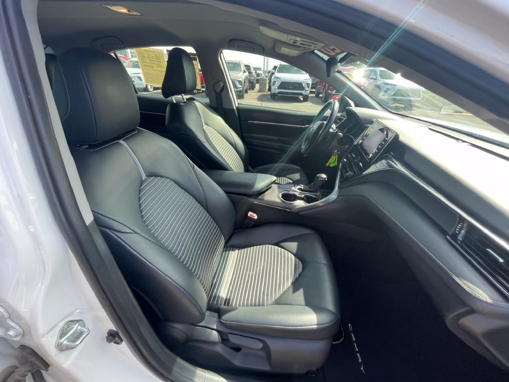 Used 2021 Toyota Camry SE FWD image 27