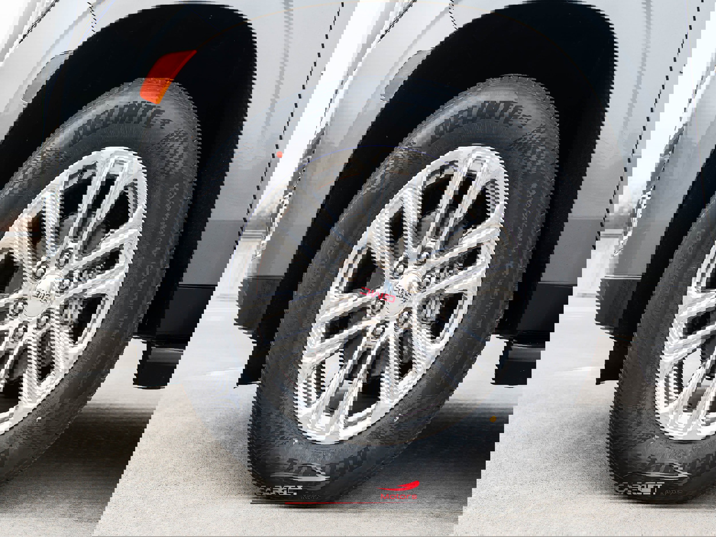 Used 2022 GMC Yukon XL SLT w/ SLT Luxury Package image 9