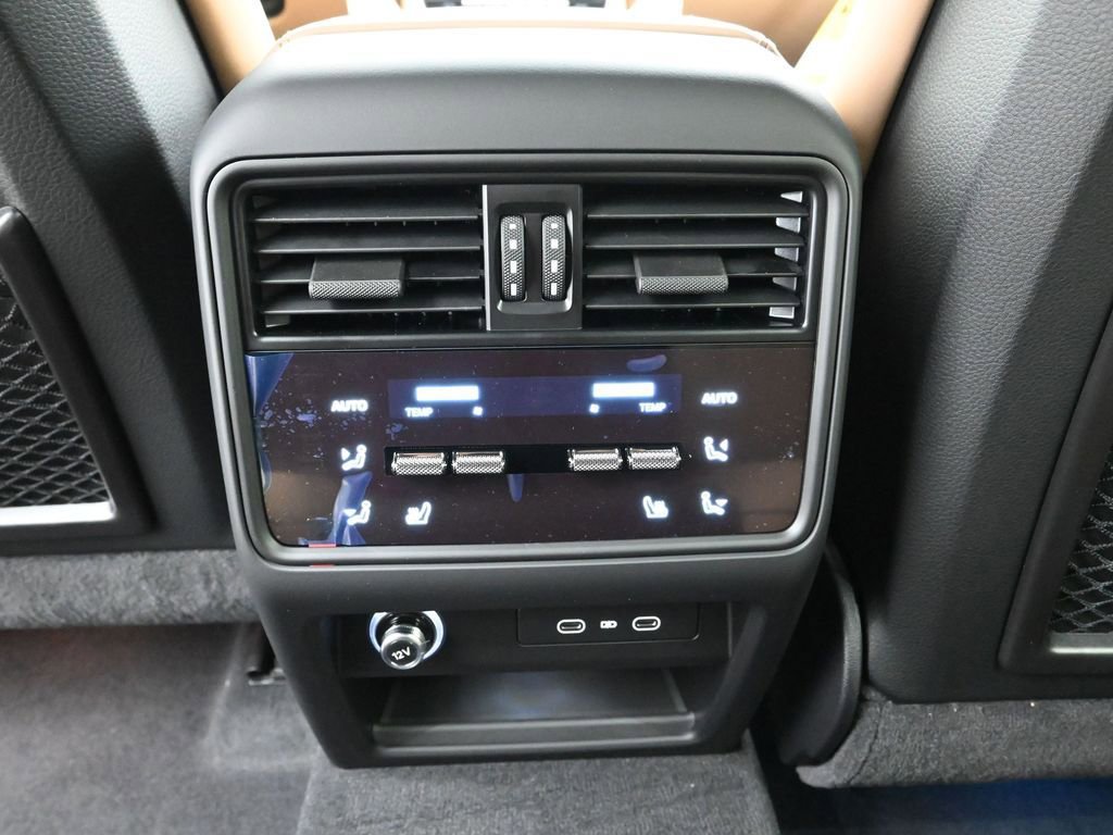 New 2026 Porsche Cayenne S image 18