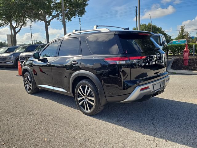 Certified 2025 Nissan Pathfinder Platinum w/ Cargo Package FWD image 6