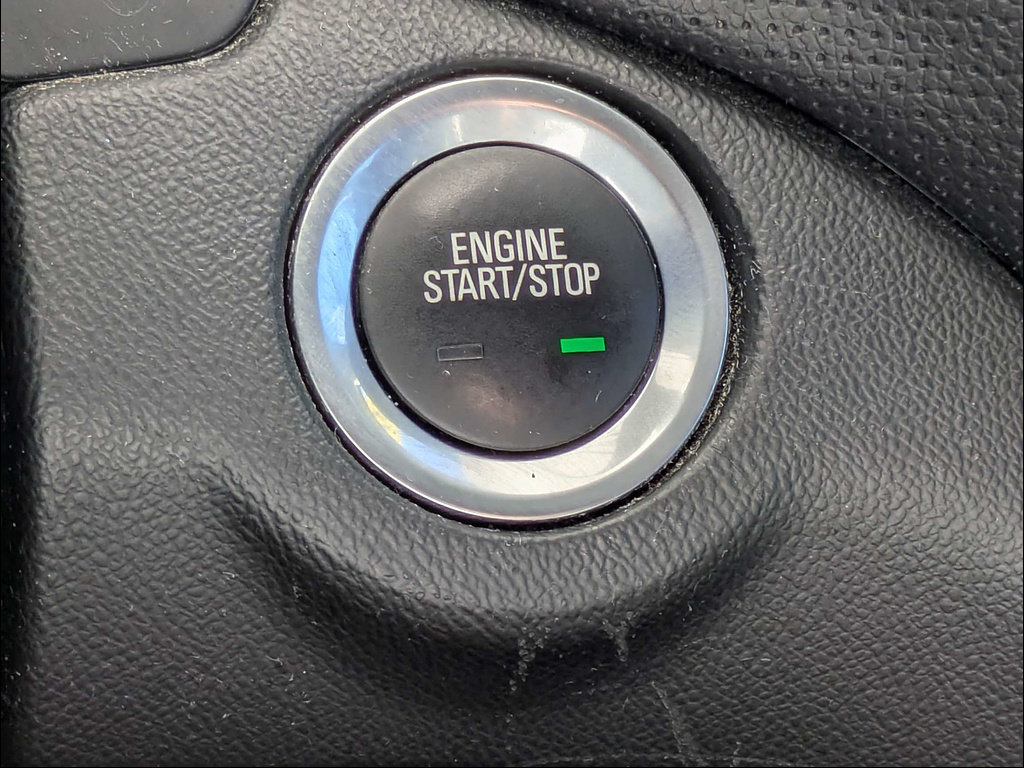 Used 2018 Chevrolet Equinox Premier FWD image 31