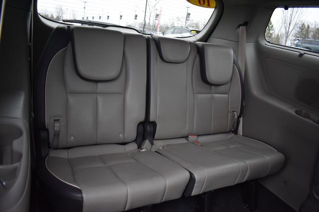 Used 2016 Kia Sedona SX image 15