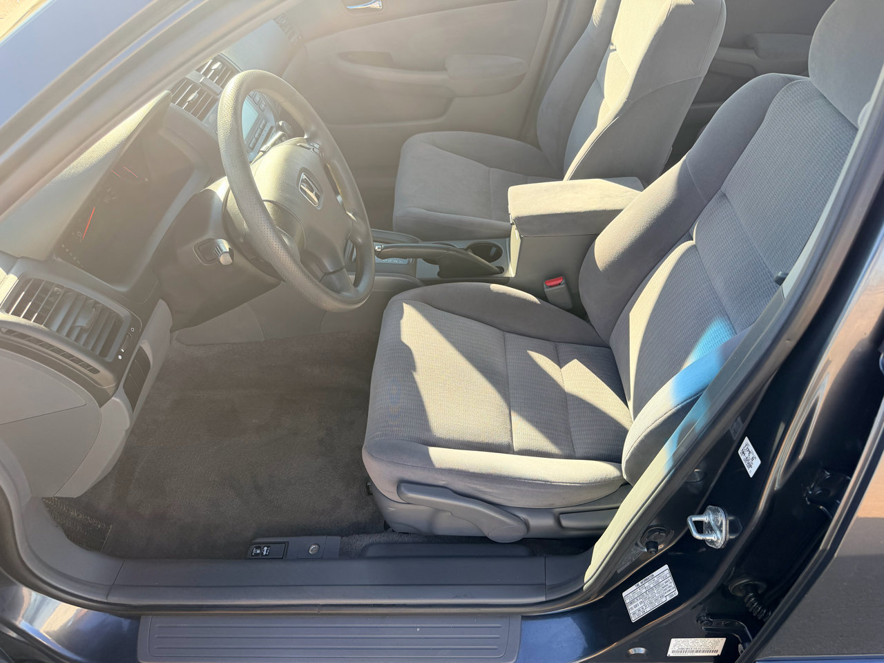 Used 2003 Honda Accord LX image 13