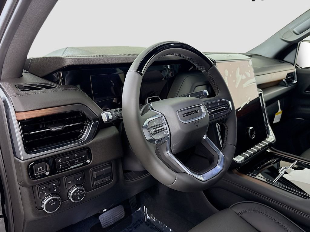 Used 2025 GMC Yukon XL Denali w/ Denali Reserve Package AWD/4WD image 11