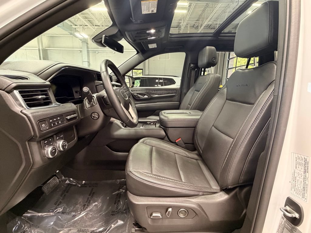 Used 2023 GMC Yukon Denali AWD/4WD image 28