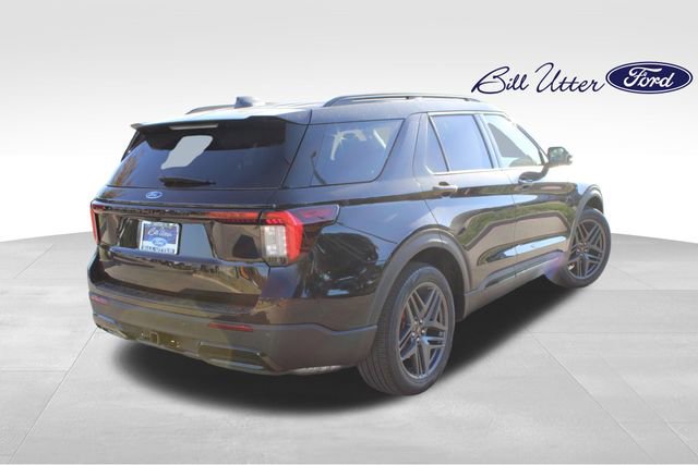 New 2026 Ford Explorer ST-Line w/ ST-Line Street Pack image 3